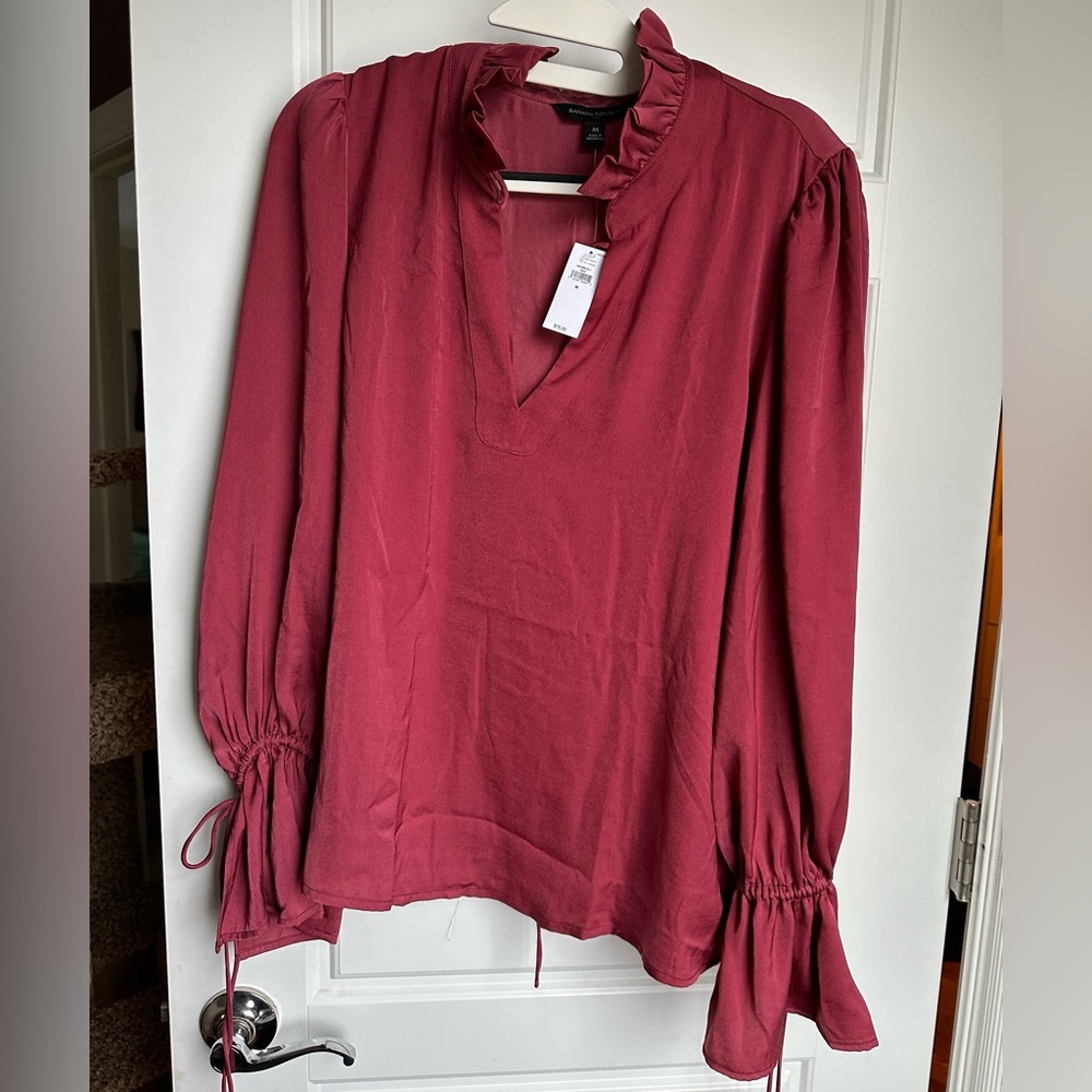 Banana Republic silk blouse with ruffle sleeve